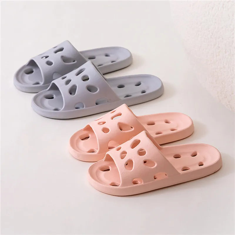 Women Bathroom Slippers Cloud Cushion Slides Summer Flat Sandals Thick Platform Shoes Man Indoor Non-Slip Flip Flops Couple Shoe