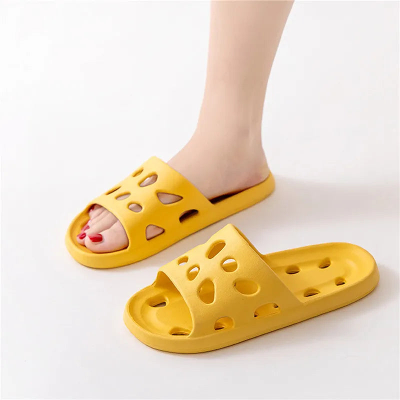 Women Bathroom Slippers Cloud Cushion Slides Summer Flat Sandals Thick Platform Shoes Man Indoor Non-Slip Flip Flops Couple Shoe